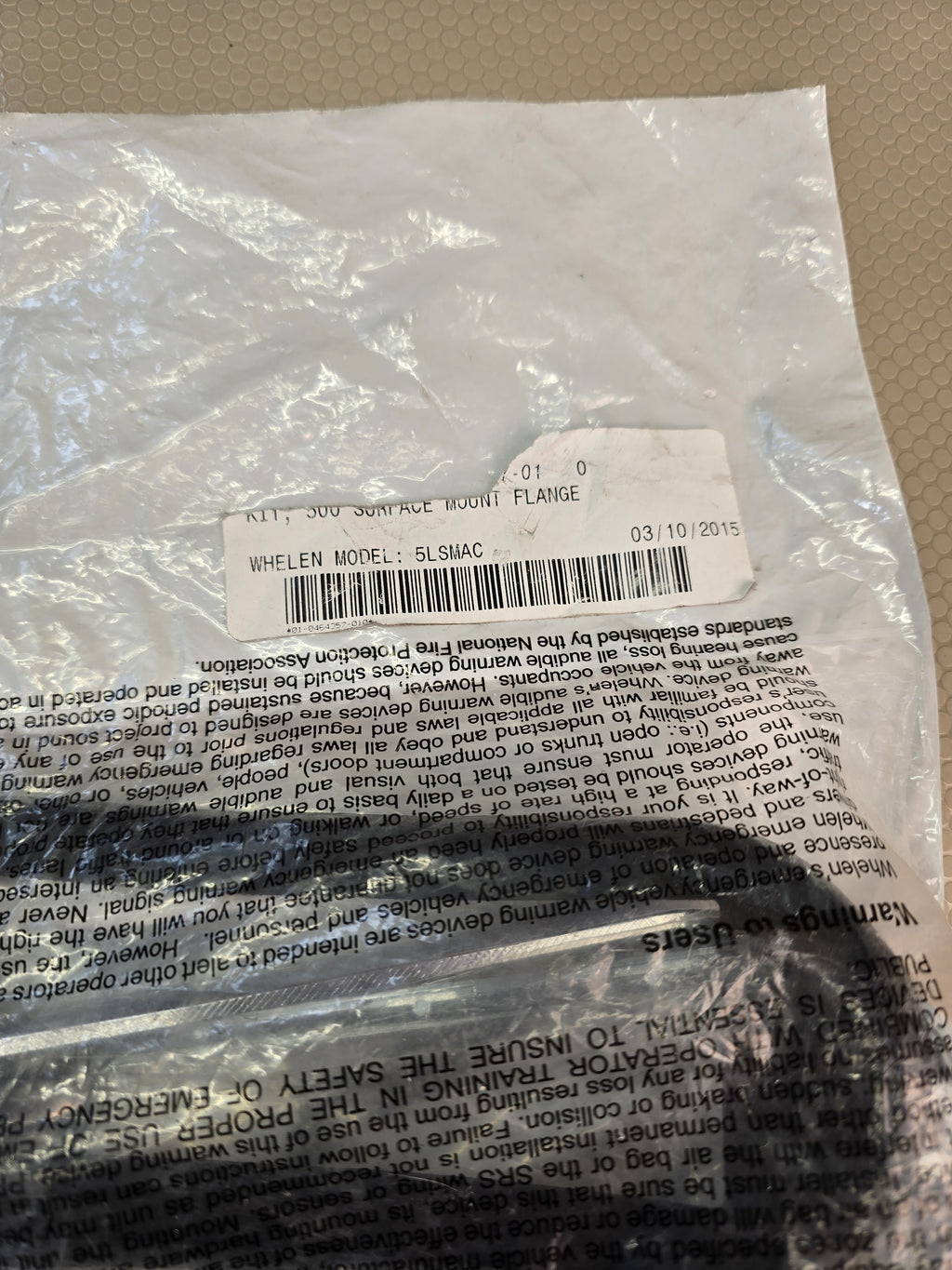 WHELEN 5LSMAC 500 Series Surface Mount Flange Kit New Sealed