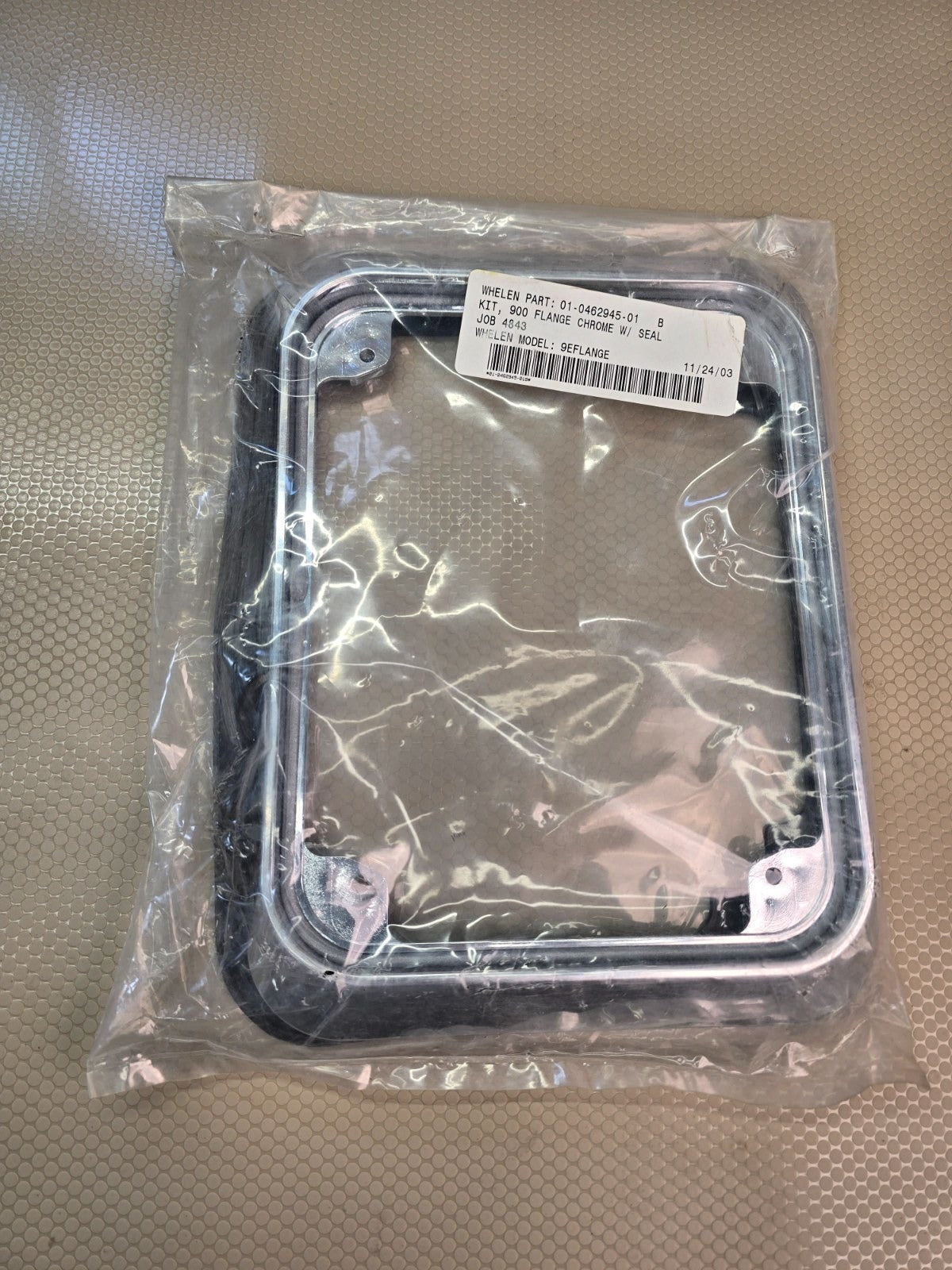 WHELEN 01-0462945-01 900 Flange Chrome w/ Seal Kit 9EFLANGE New