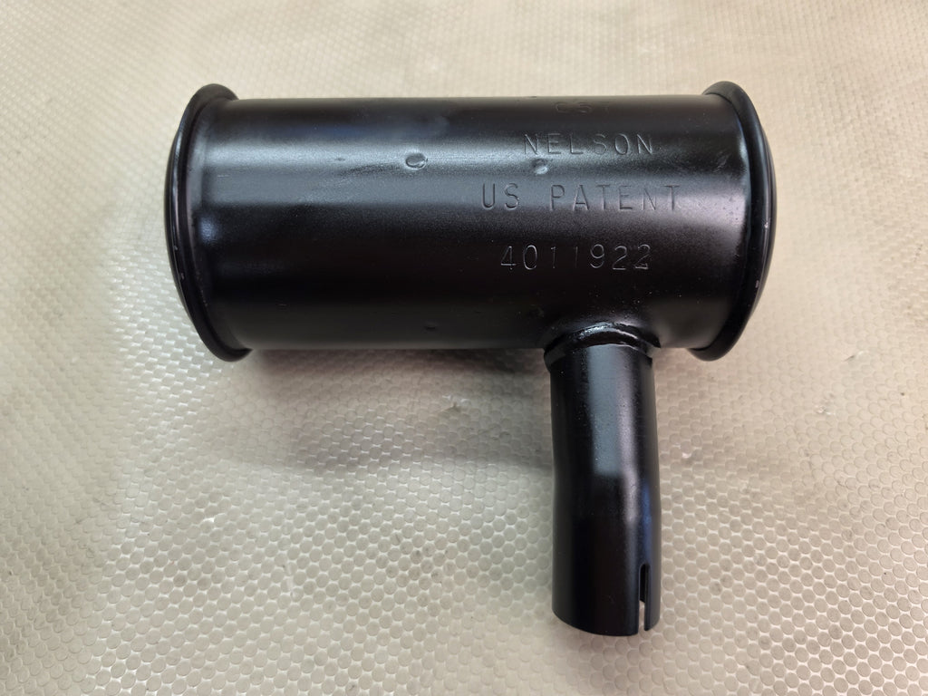 Onan Exhaust Muffler 155-2300
Nelson 16888 Spark Arrestor Muffler Silencer US Patent 4011922