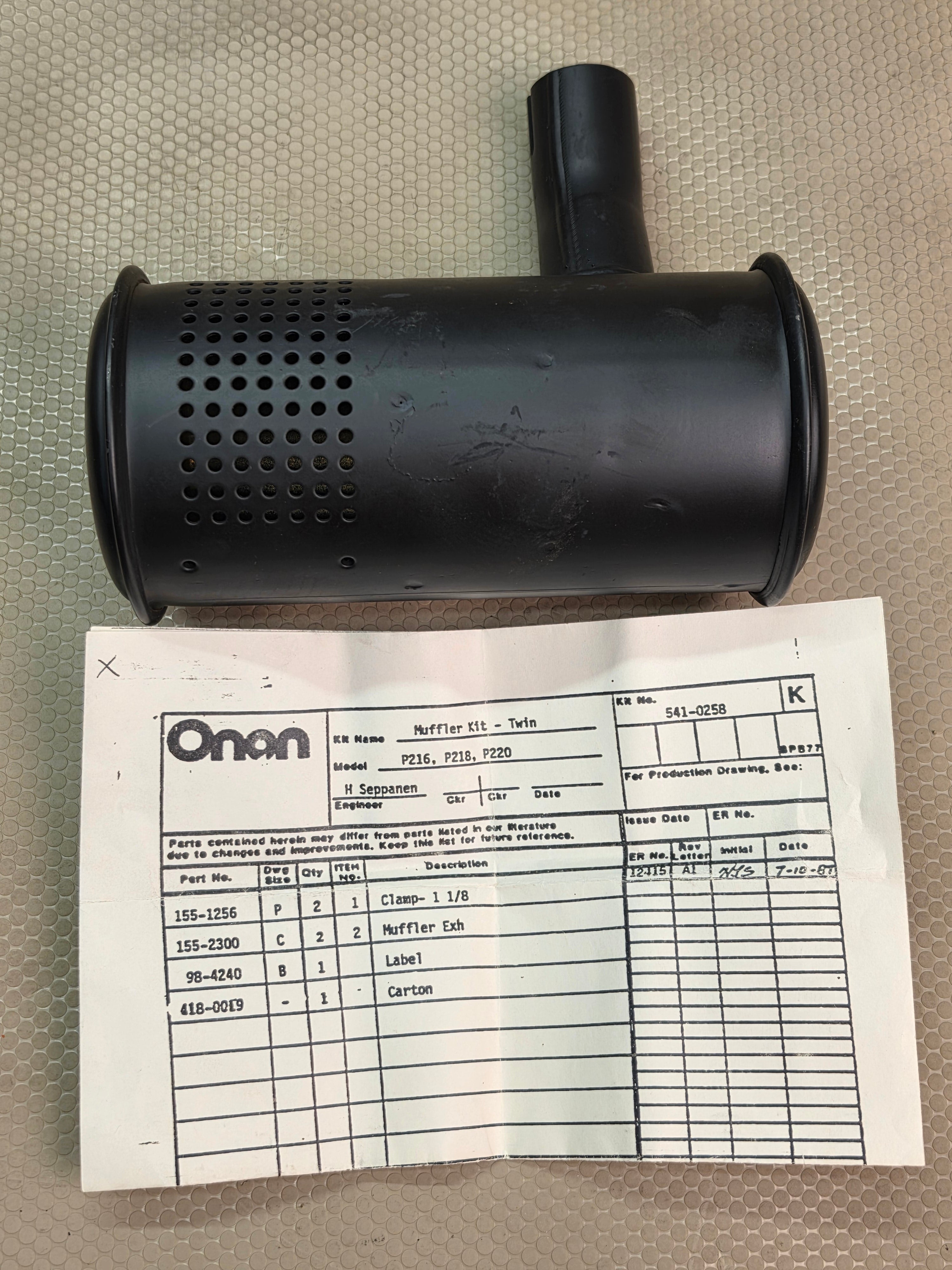 Onan Exhaust Muffler 155-2300
Nelson 16888 Spark Arrestor Muffler Silencer US Patent 4011922