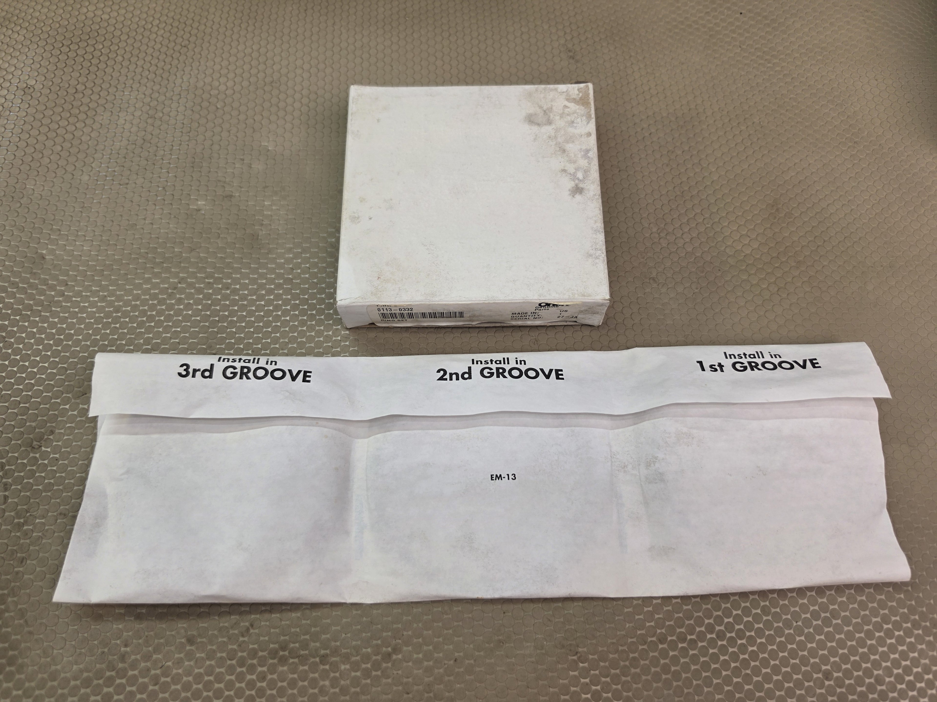 Onan 0113-0332 Genuine Piston Ring Set New Engine Generator Part