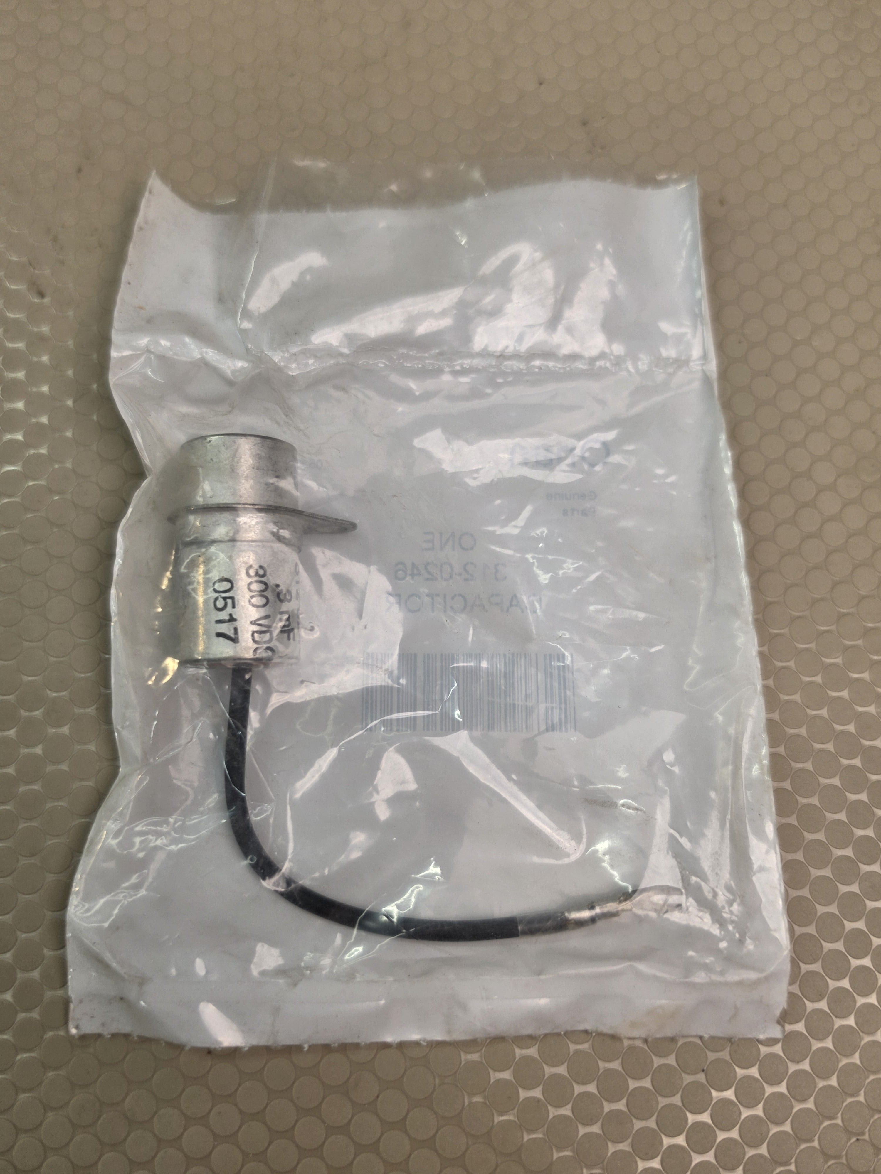Onan 312-0246 Capacitor 3 MFD 300 VDC Generator Genuine Part