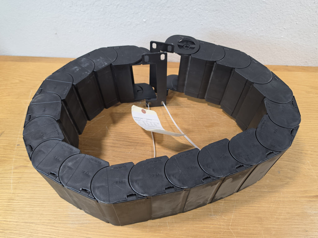 Igus 168.115.100+ E Chain 9 link Cable Carrier Drag Chain Energy Chain 5" Wide