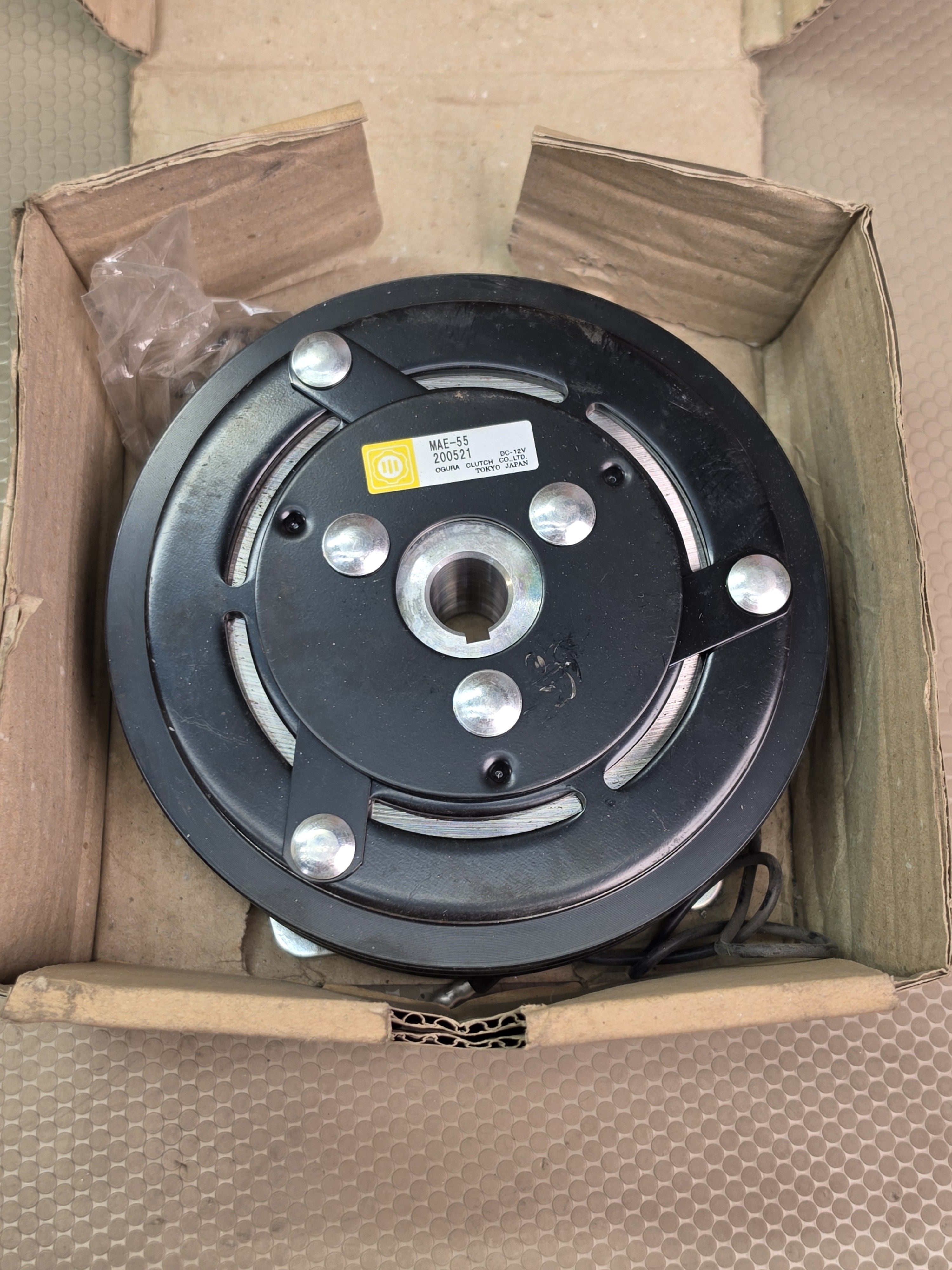 Ogura MAE-55 200521 Electromagnetic Clutch Pulley Assembly DC-12V New