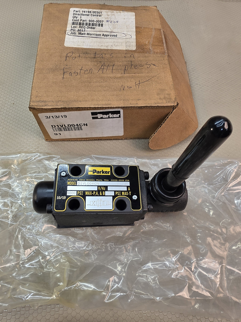 Parker D1VL004CN Manual Hydraulic Directional Valve D03 CETOP 10GPM NEW