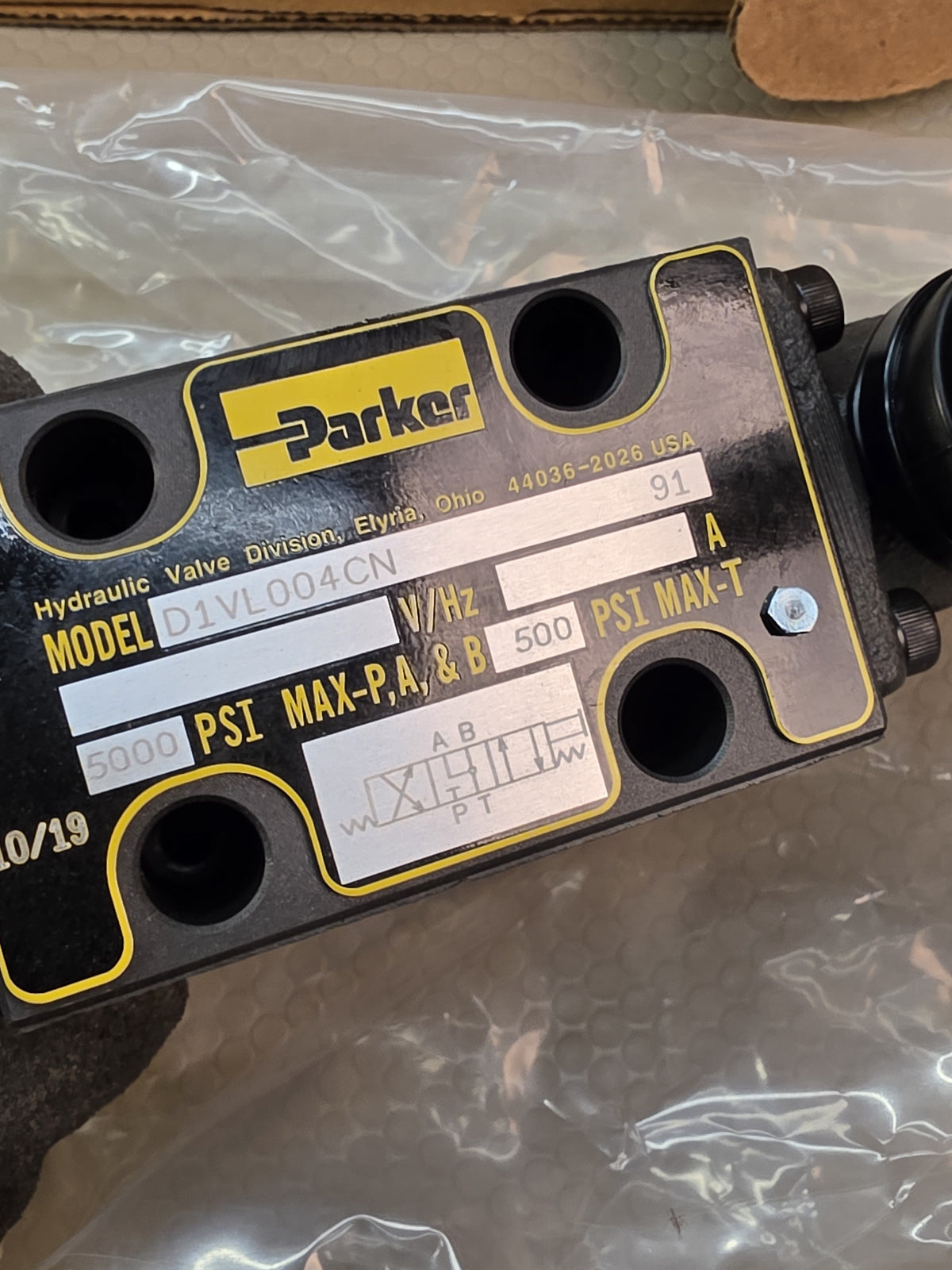 Parker D1VL004CN Manual Hydraulic Directional Valve D03 CETOP 10GPM NEW