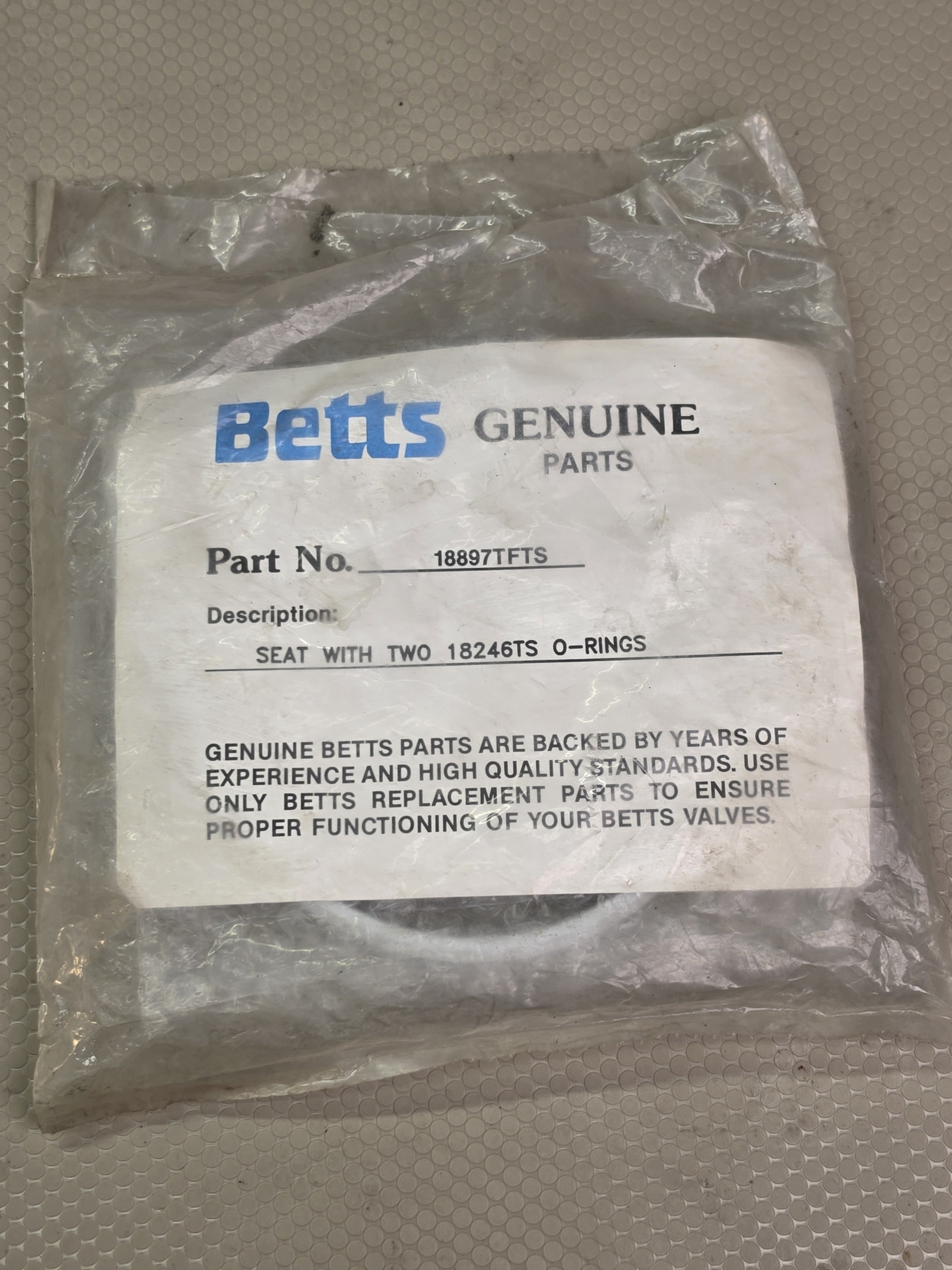 Betts 18897TFTS Teflon Valve Seat Kit w/ 2x 18246TS O-Rings Genuine