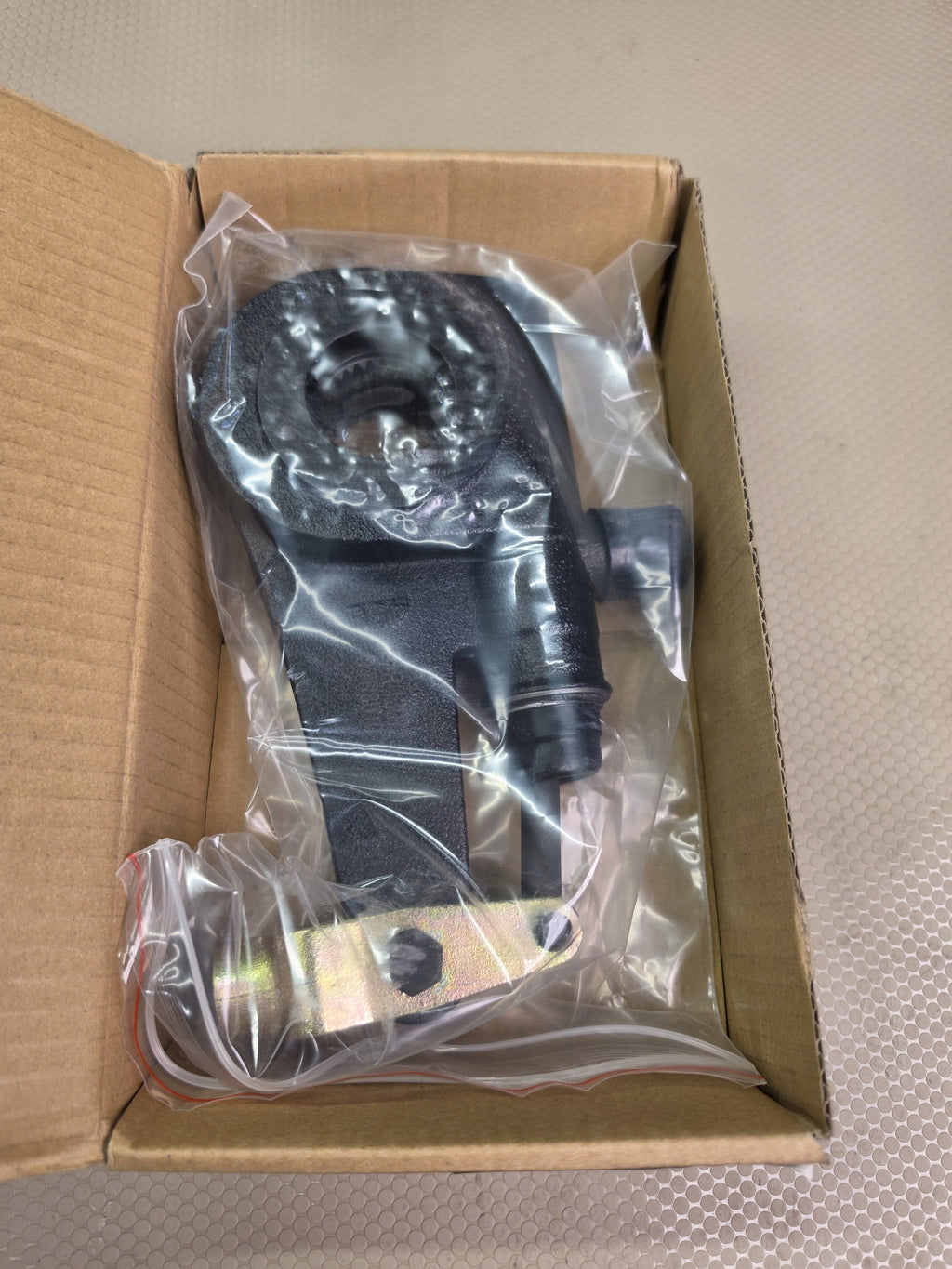 OTR OTR801074 Automatic Slack Adjuster 1-1/2" - 28 Spline 6" Arm