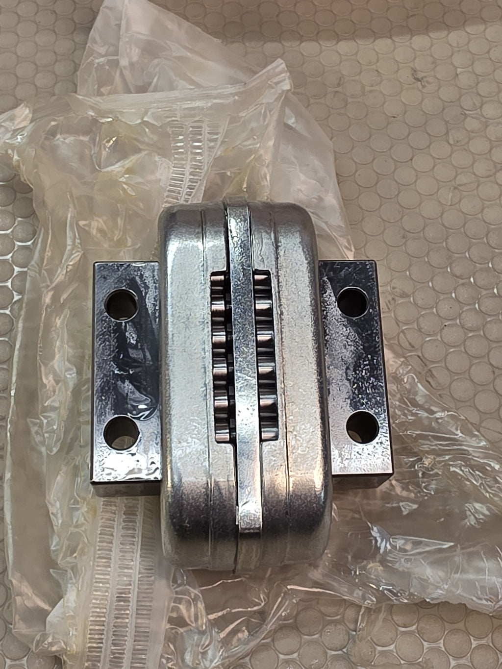 IKO GSN25 [2] Roller Way Linear Slide Needle Bearing Block Japan - Genuine - NEW