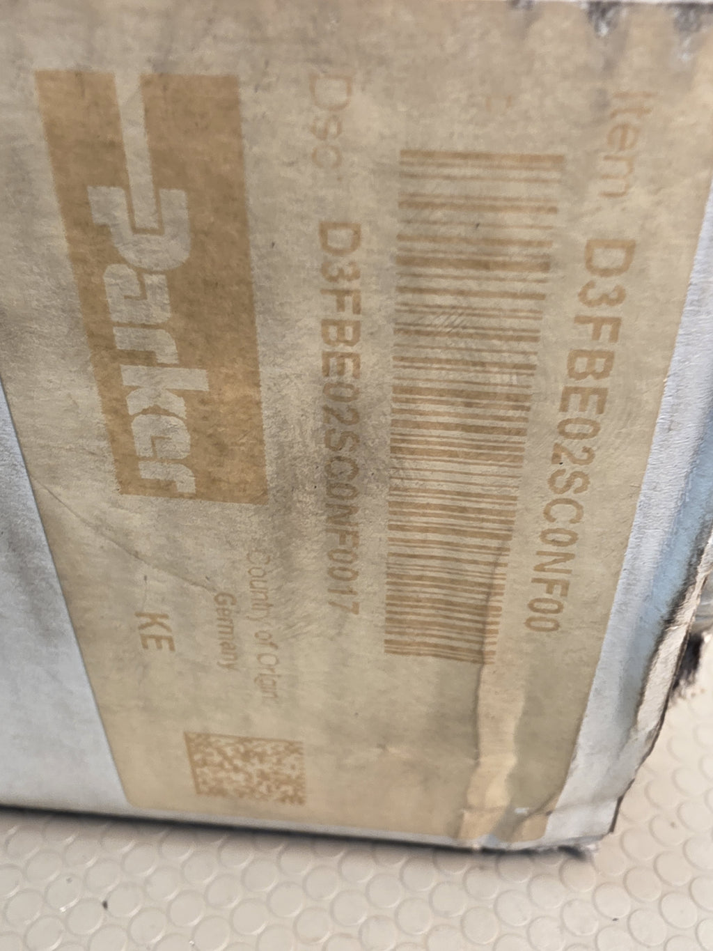Parker D3FBE02SC0NF00 17 proportional directional valve NG10 D05 60 LPM - NEW