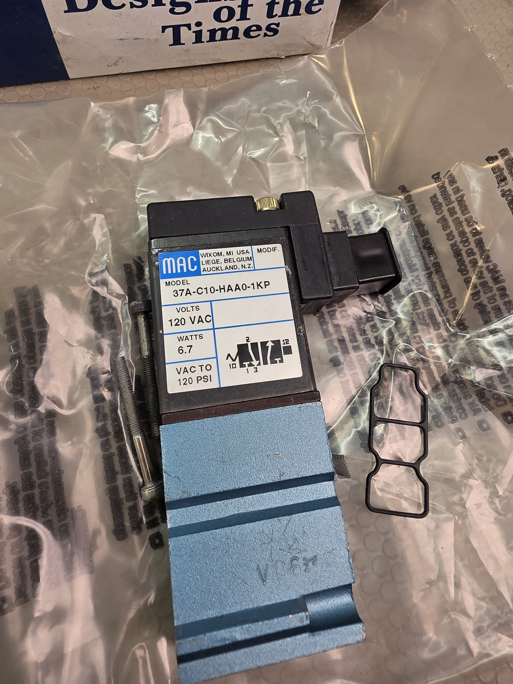 MAC 37A-C10-HAA0-1KP 3-Way Solenoid Valve 120VAC 6.7W 120 PSI - NEW