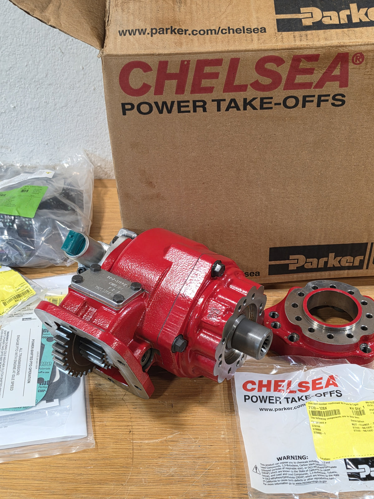 Parker Chelsea 272 272RBKUP-B3RK 6-Bolt PTO Power Take-Off Power Shift - NEW