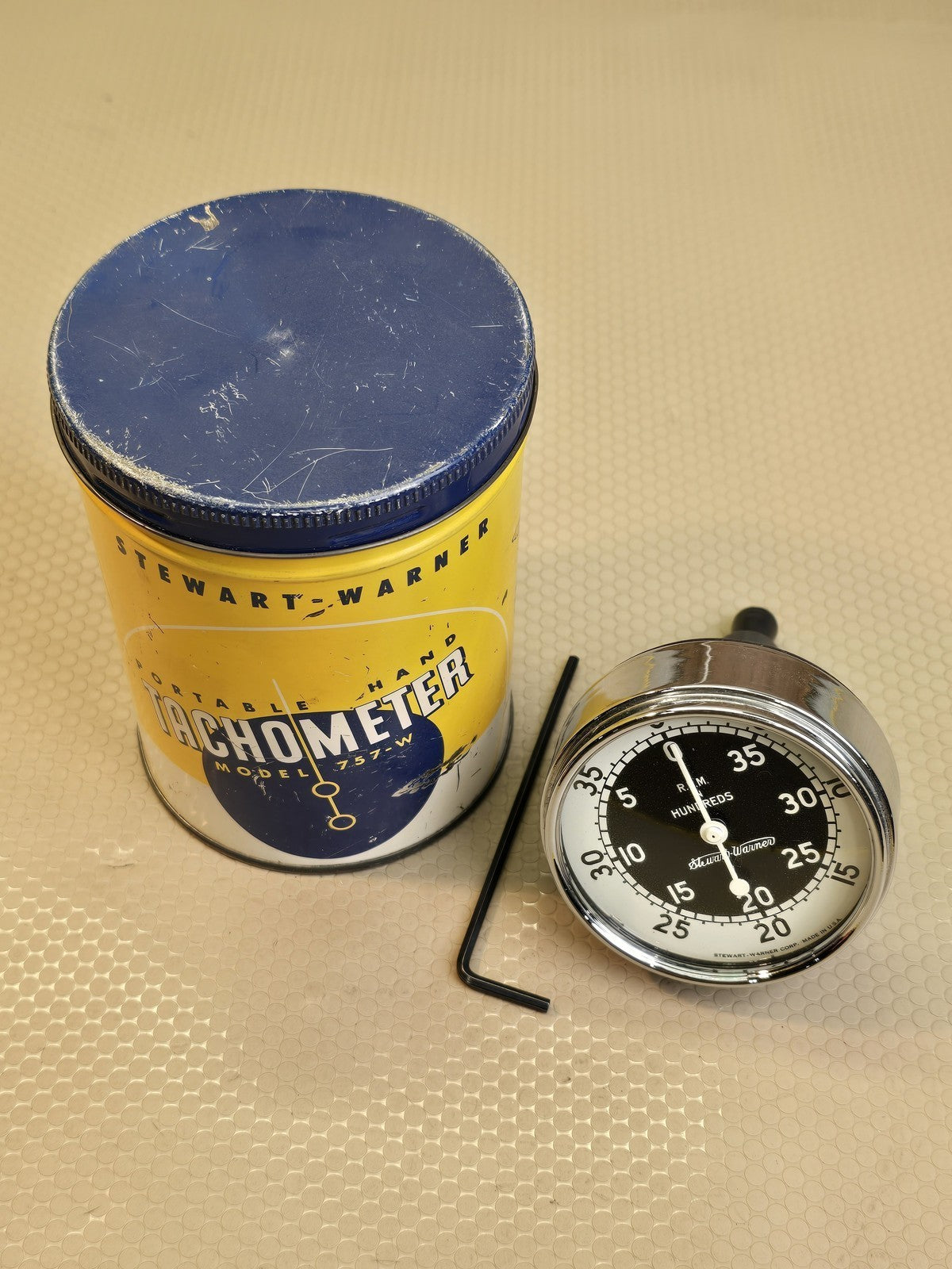 Stewart-Warner 757-W Portable Hand Tachometer RPM Gauge Vintage w/ Original Can