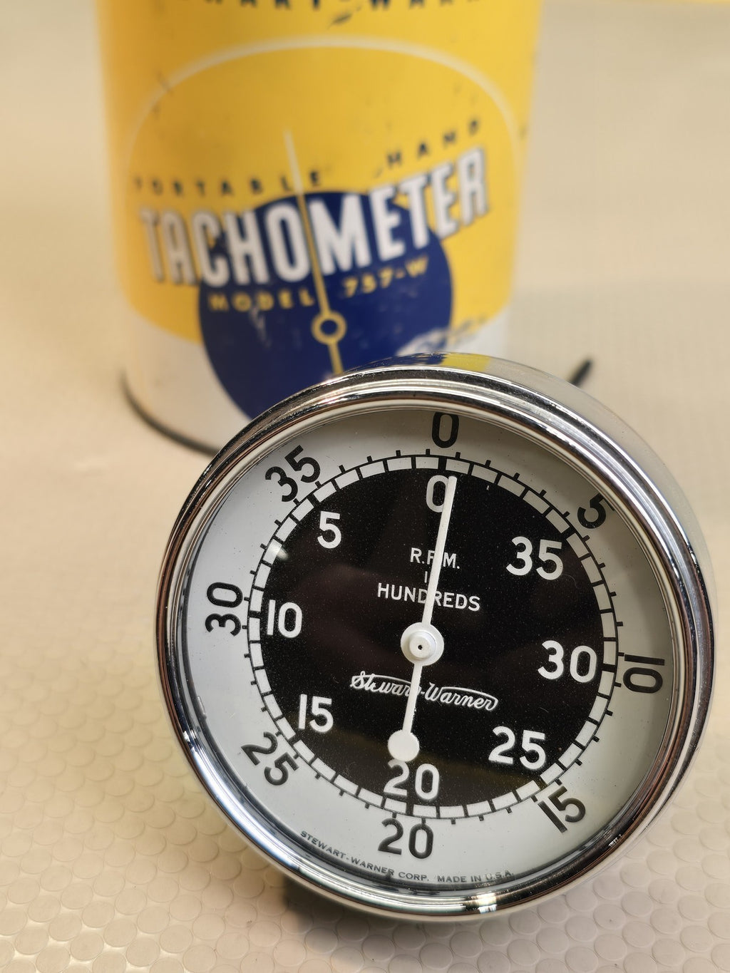 Stewart-Warner 757-W Portable Hand Tachometer RPM Gauge Vintage w/ Original Can