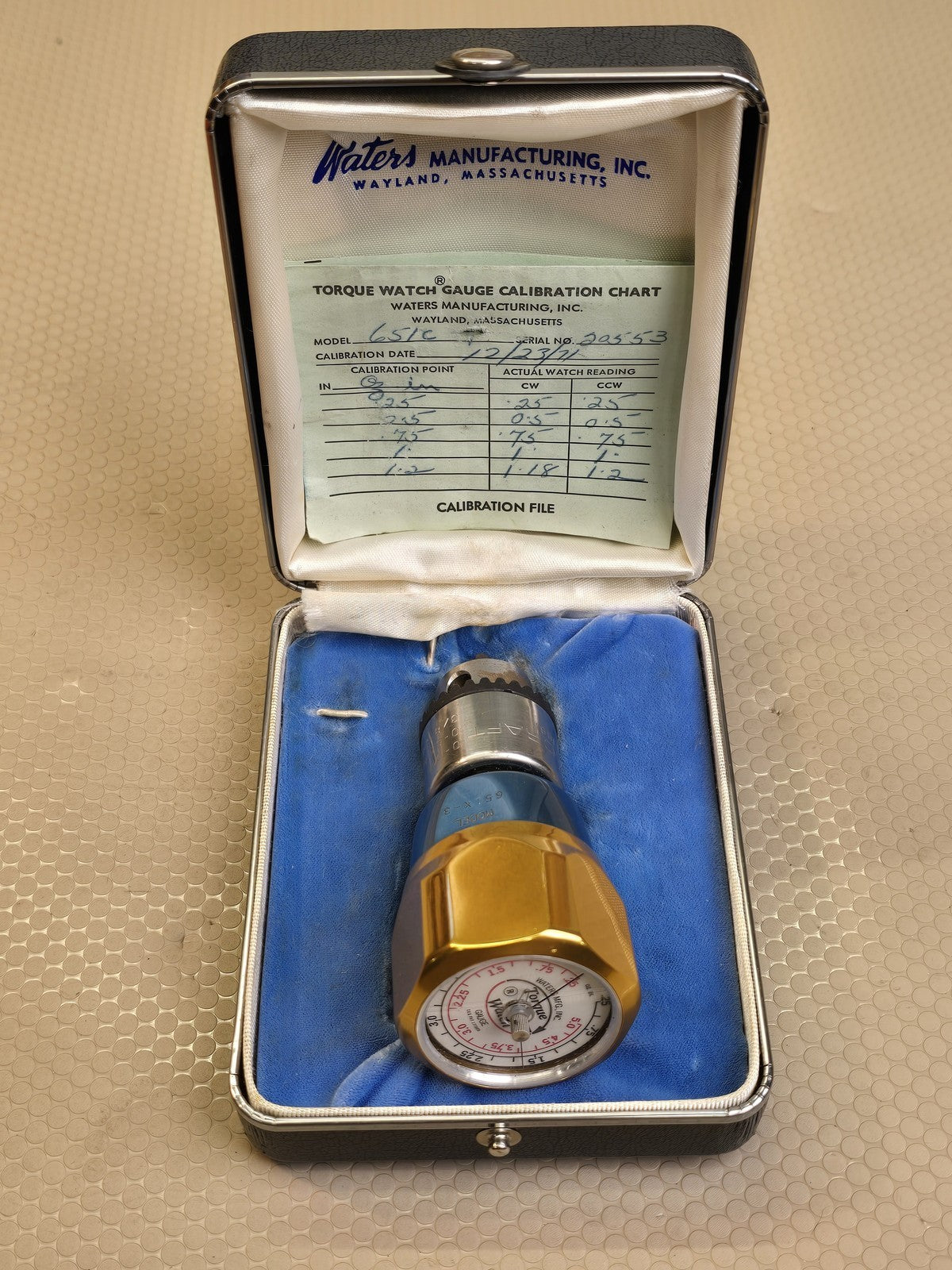 Waters 651X-3 Torque Watch Gauge 0-1.2 In-Oz 1/4" Chuck w/ Case