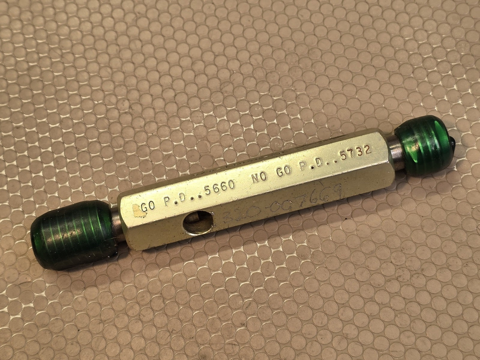 Southwestern Gage 5/8-11UNC-2B Thread Plug Gage GO .5660 NO GO .5732