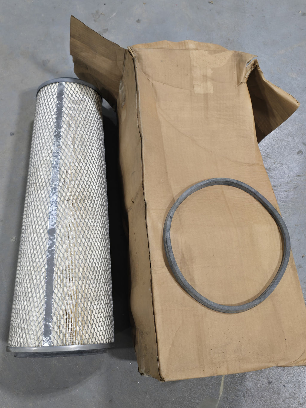 NAPA FIL 2610 Gold Air Filter New with O-Ring
