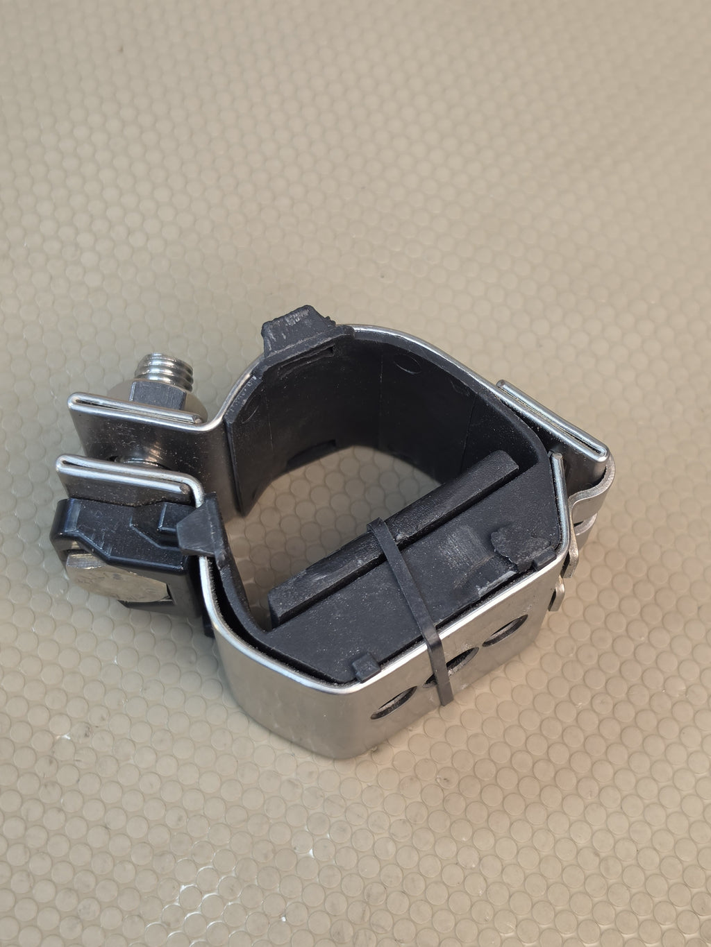 Ellis ES37-45 Emperor 316L SS Single Cable Cleat 37-45mm OD