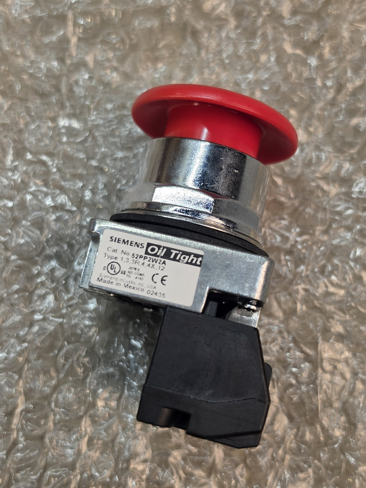 Siemens 52PP2W2A Push-Pull Operator Red 2-Pos Maintained 1NO/1NC NEMA 4X