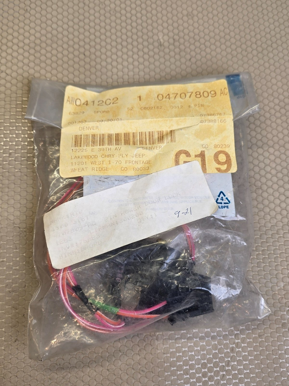 Mopar OEM 04707809AC Power Door Lock Wiring Harness Connector Pigtail Jeep Chrys