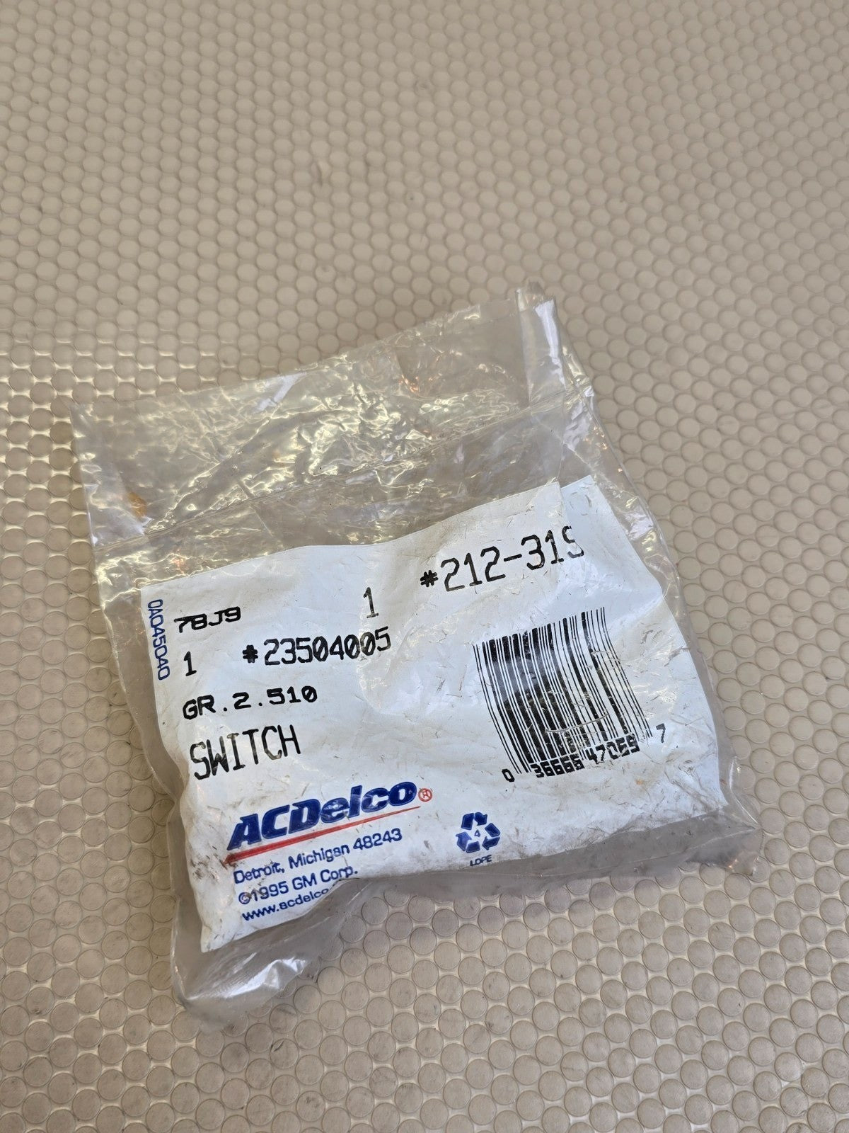 ACDelco 23504005 212-319 GM Diesel Glow Plug Inhibit Switch NOS 83-87