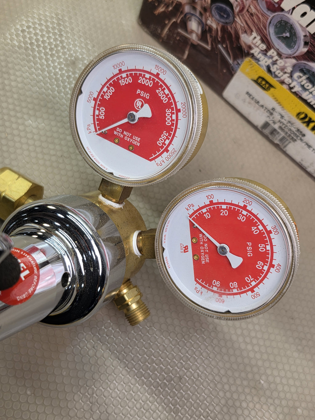 ESAB OXWELD 998332 R-76-75-350 Hydrogen/Methane Regulator 0-60 PSIB - NEW