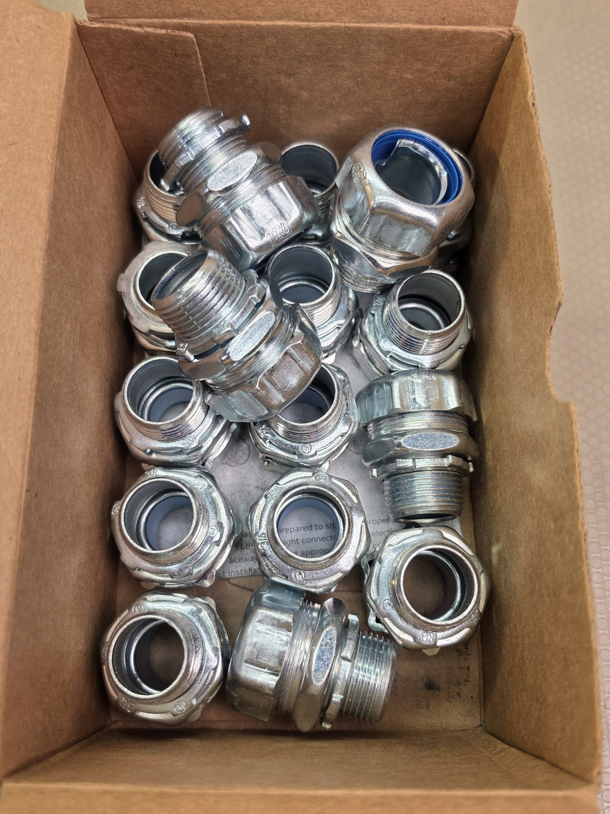 ABB Thomas T&B 5233 3/4 in Liquidtight Conduit Connector Straight *Lot of 17*