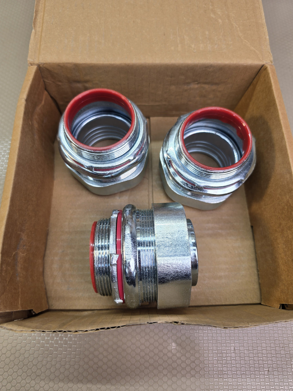 Thomas & Betts 5337 2" Insulated Liquidtight Straight Conduit Connector Lot of 3