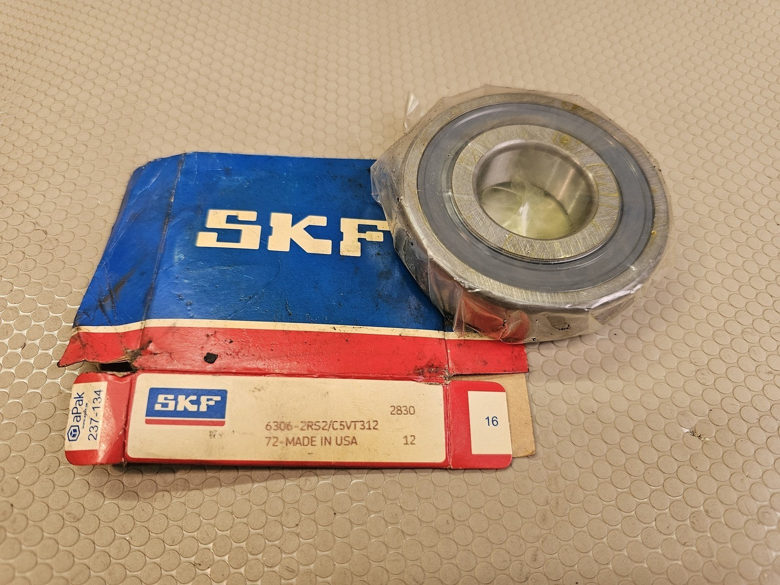 SKF 6306-2RS2/C5VT312 Deep Groove Ball Bearing Sealed Made in USA New