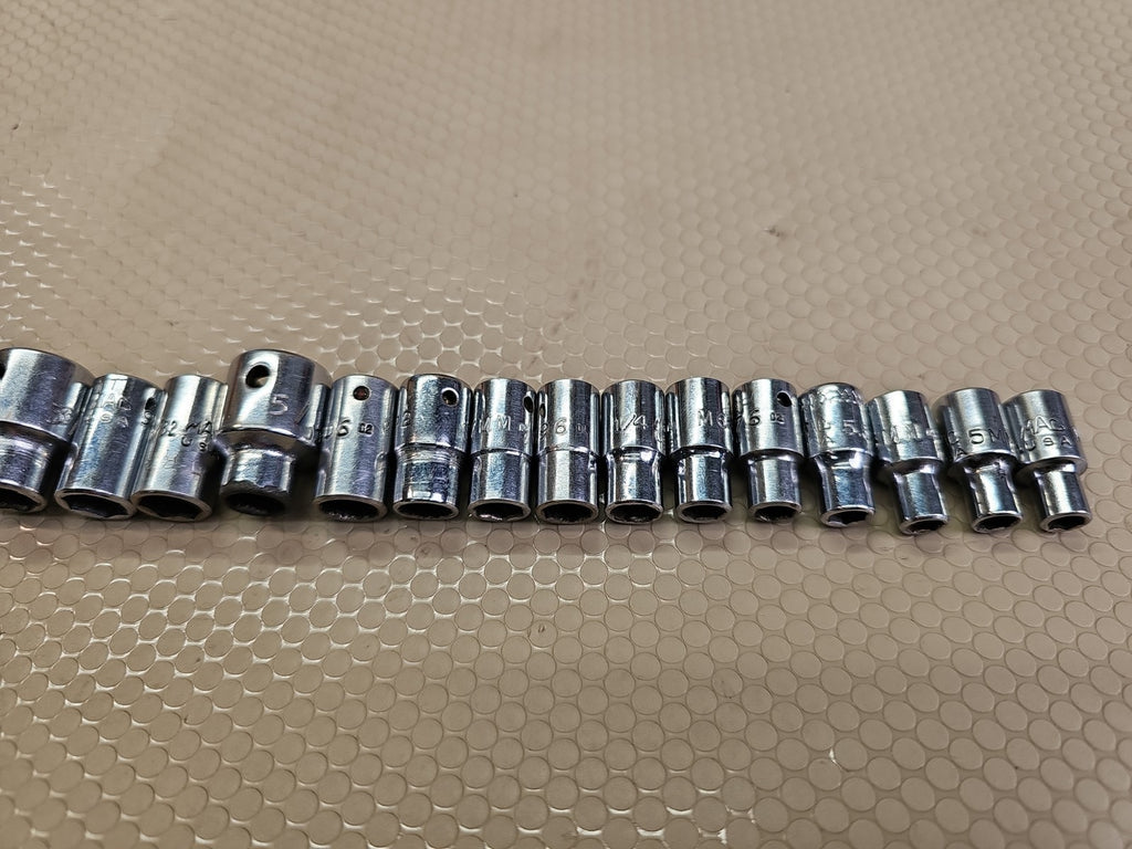 Mac Tools 24pc MD6 Mixed Socket Set 1/4" Sae & Metric Chrome Sockets