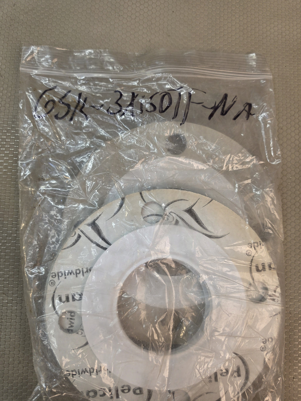 Pelican Worldwide GSK-3X150TF-NA 3" 150# PTFE Envelope Flange Gasket