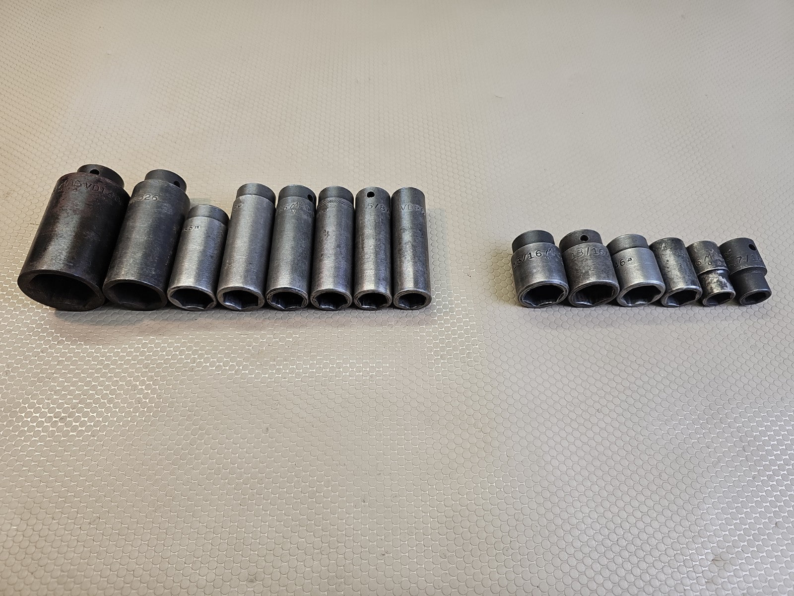 Mac Tools 1/2” Drive 6 point 14 Piece Shallow Mixed Lot Socket Set Metric & SAE