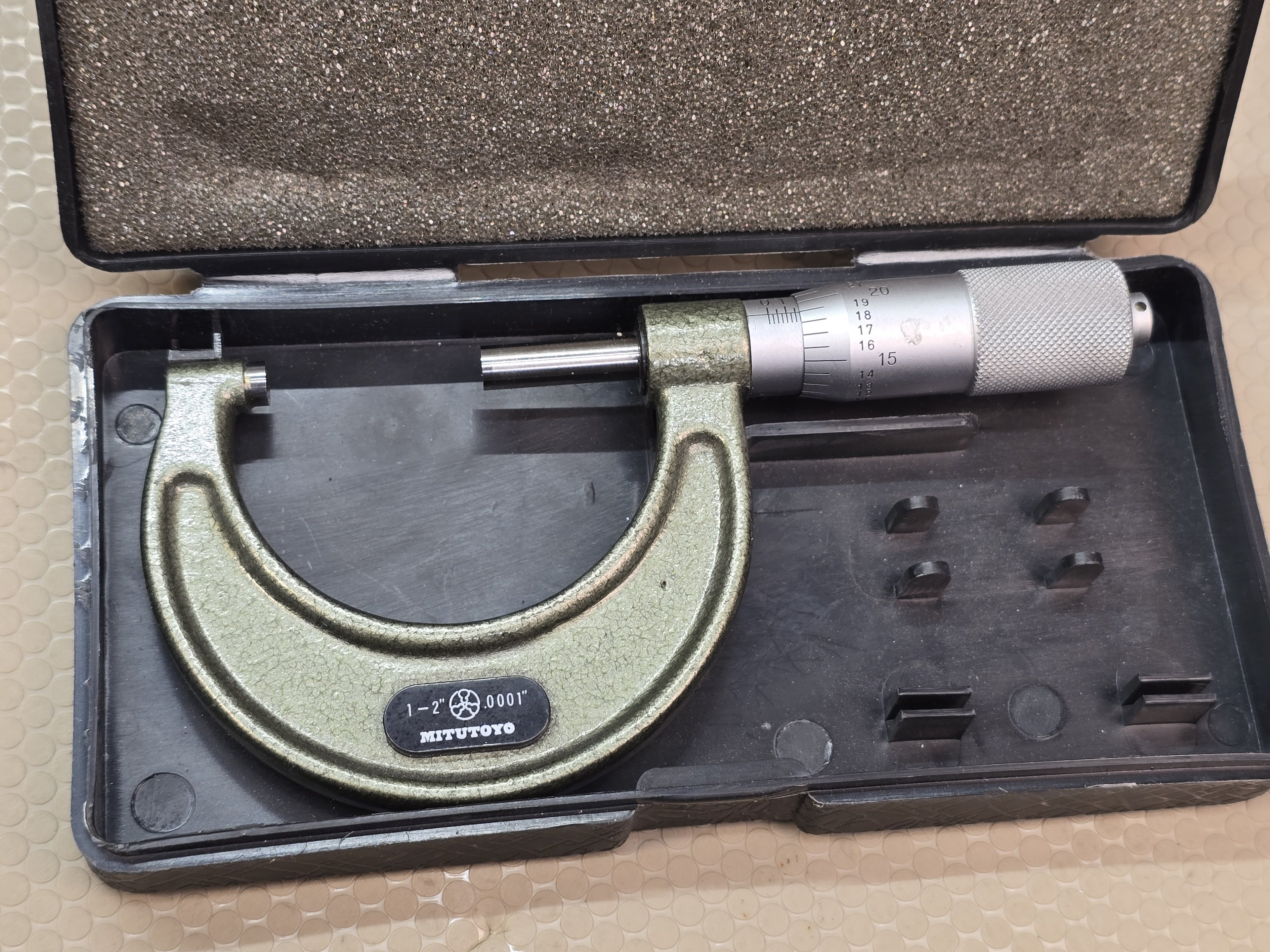 MITUTOYO 103-114 Outside Micrometer 1-2" .0001" Precision Made in Brazil