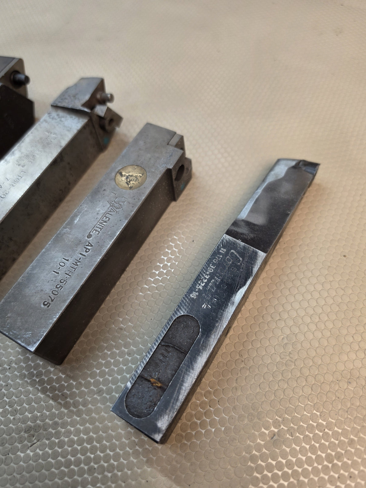 Lot of 5 Kennametal Valenite VR/Wesson Lathe Turning Tool Holders  1-1/4" 1.25