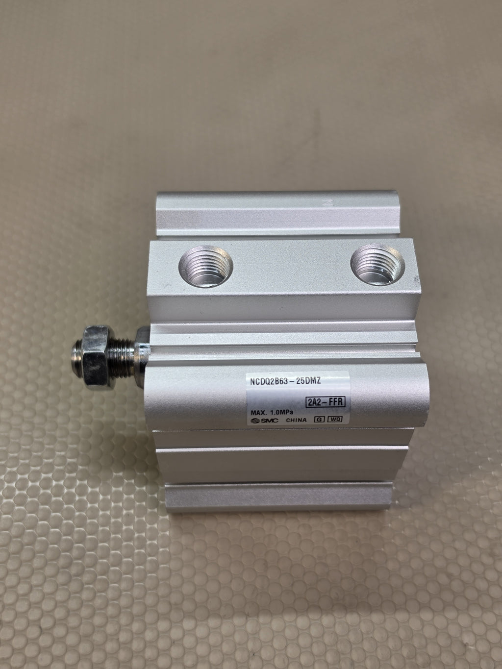 SMC NCDQ2B63-25DMZ Compact Pneumatic Cylinder 63mm Bore 25mm Stroke NPT New
