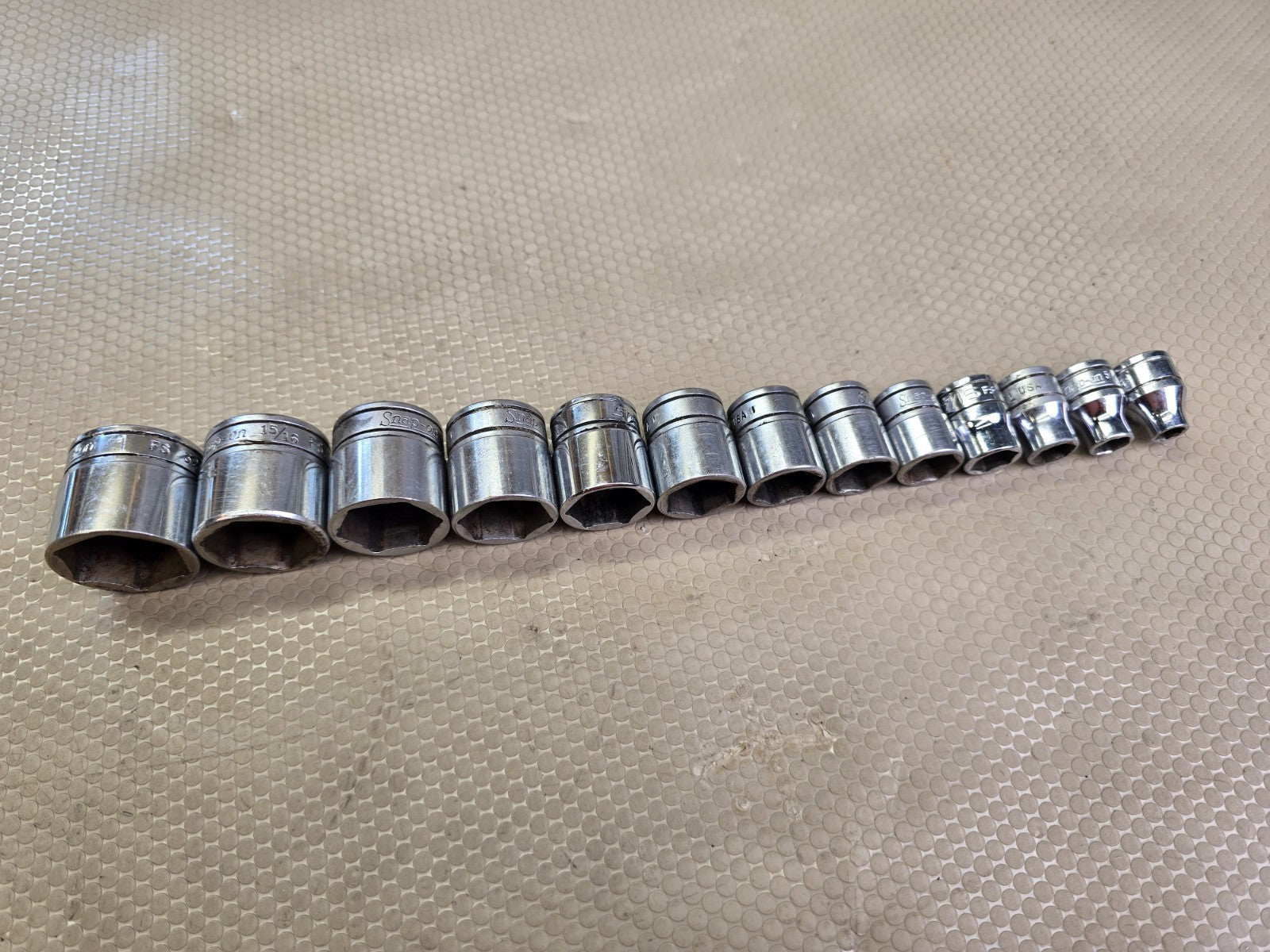 Snap-on 13-Pc 3/8" Drive 6-Point Shallow SAE Socket Set 1/4"-1" FS Series Flank