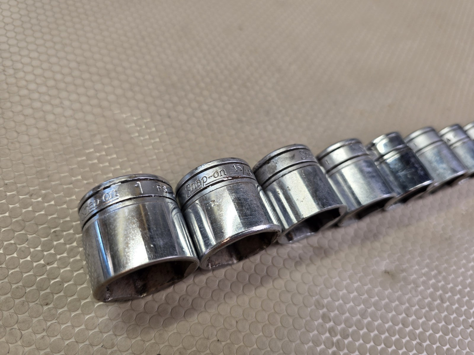 Snap-on 13-Pc 3/8" Drive 6-Point Shallow SAE Socket Set 1/4"-1" FS Series Flank