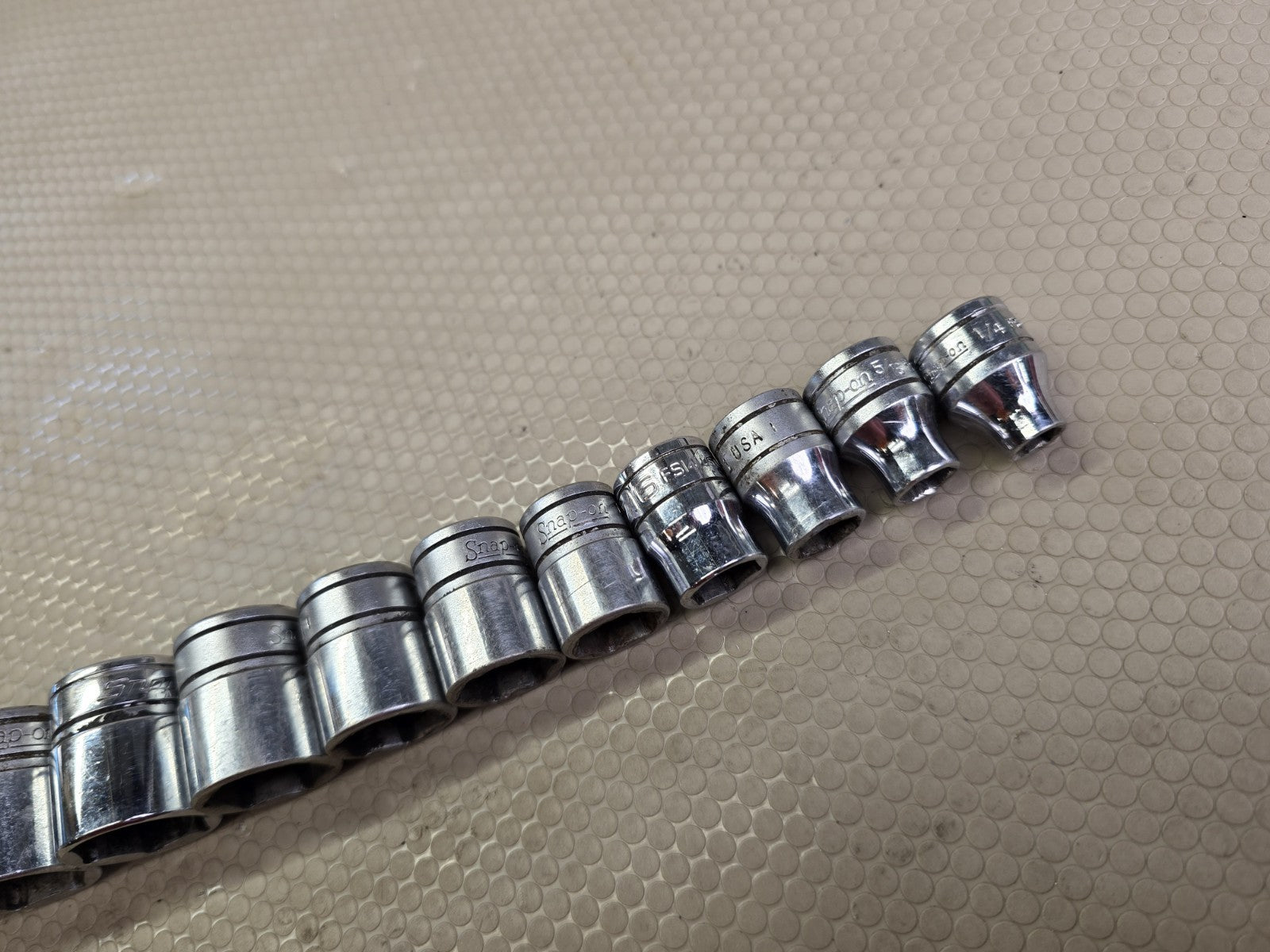 Snap-on 13-Pc 3/8" Drive 6-Point Shallow SAE Socket Set 1/4"-1" FS Series Flank