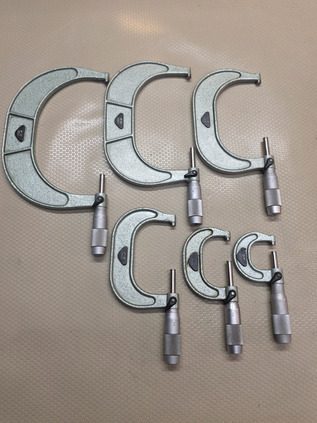 VIS Outside Micrometer Set 6 Inch to 0 Friction Thimble Lock
