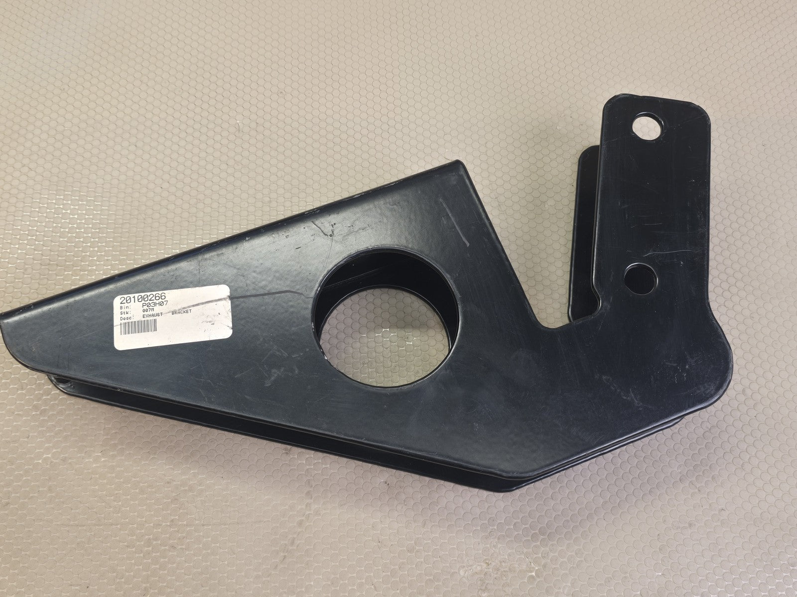 20100266 Heavy Duty Exhaust Bracket Mounting Kenworth Commercial Truck