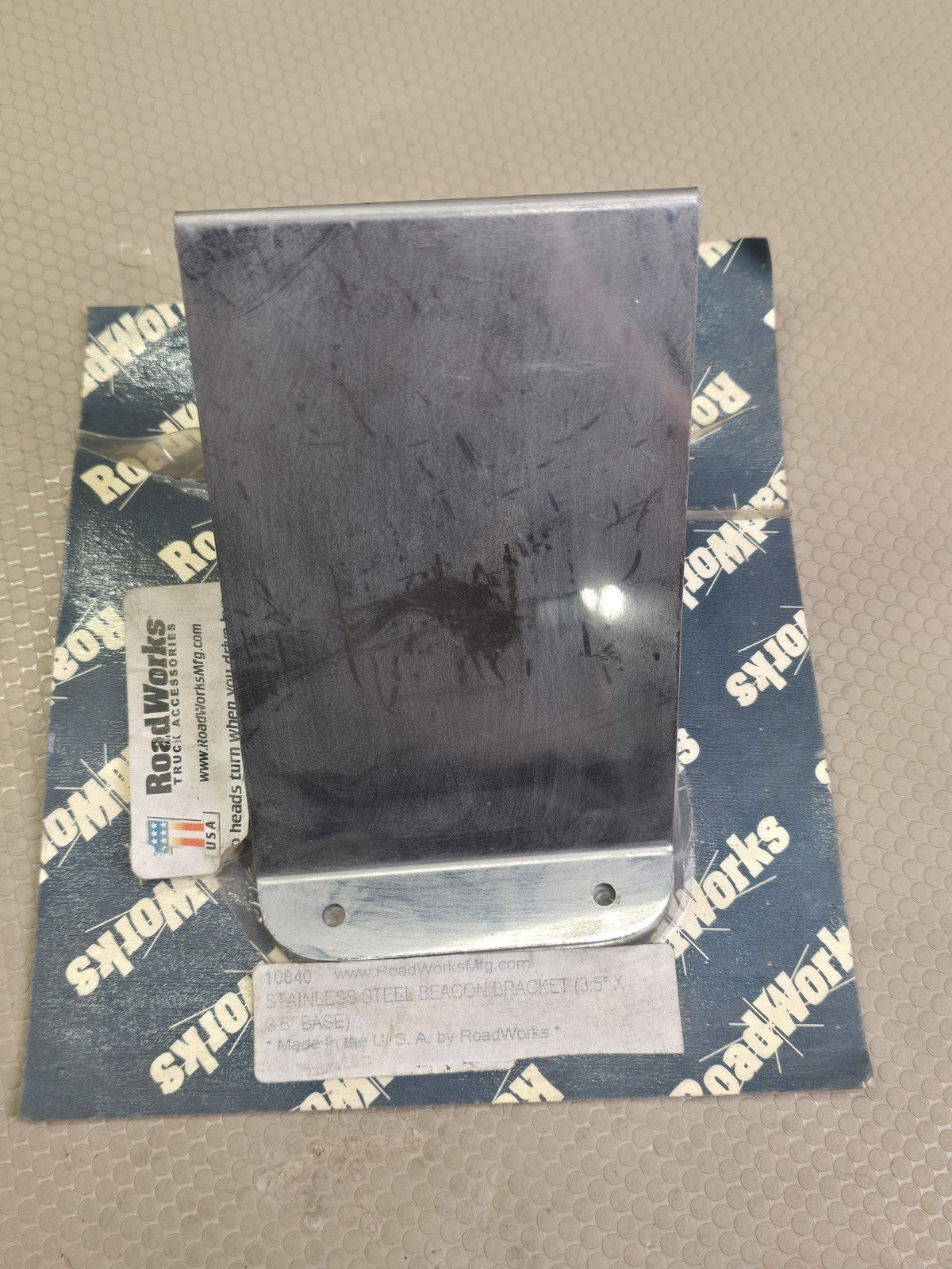 RoadWorks 10840 Stainless Steel Beacon Bracket 3.5" x 3.5" Base Truck Mount