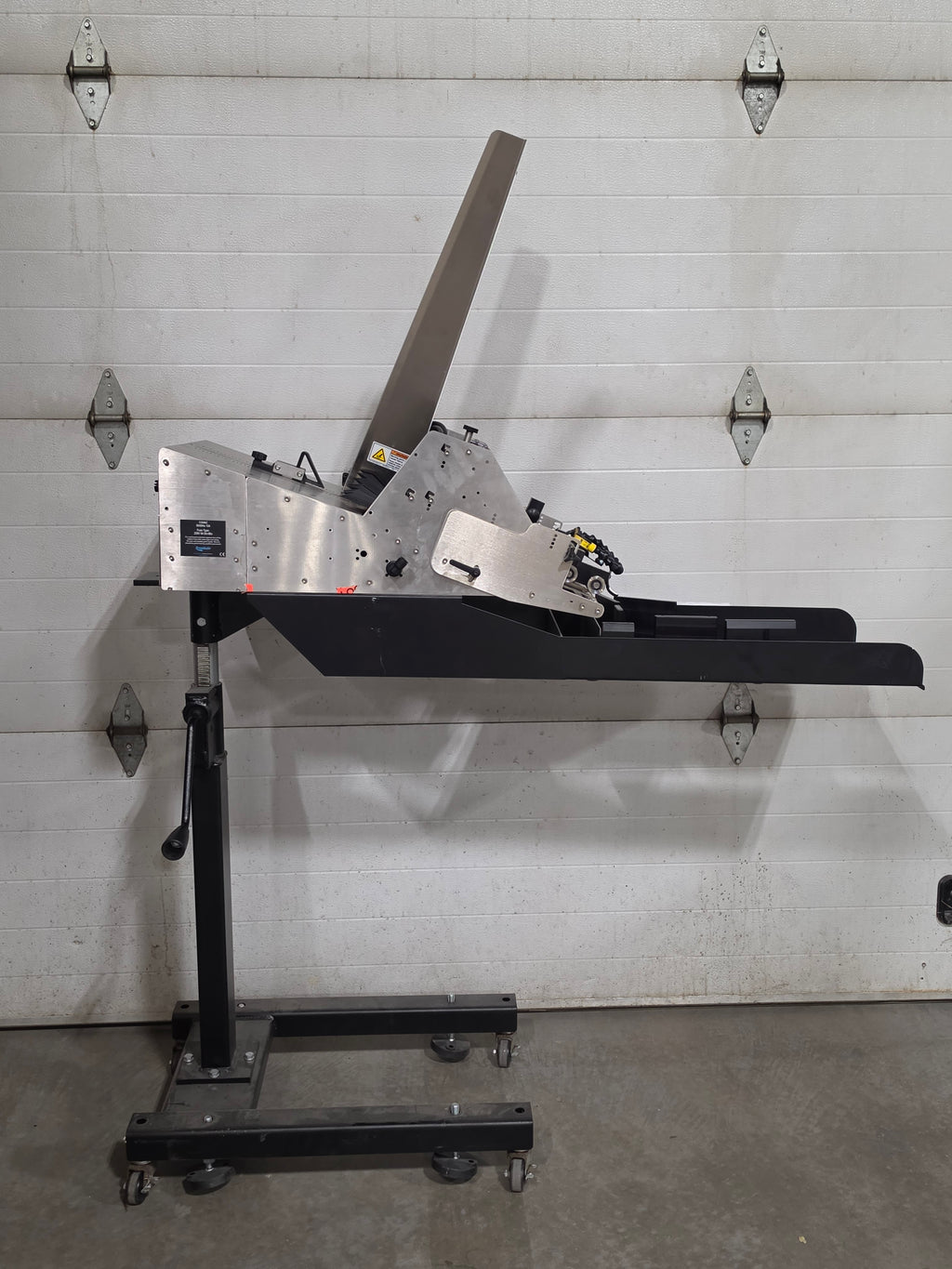 Streamfeeder C-1250 Industrial Friction Feeder Machine 115VAC + OEM Rolling Stand