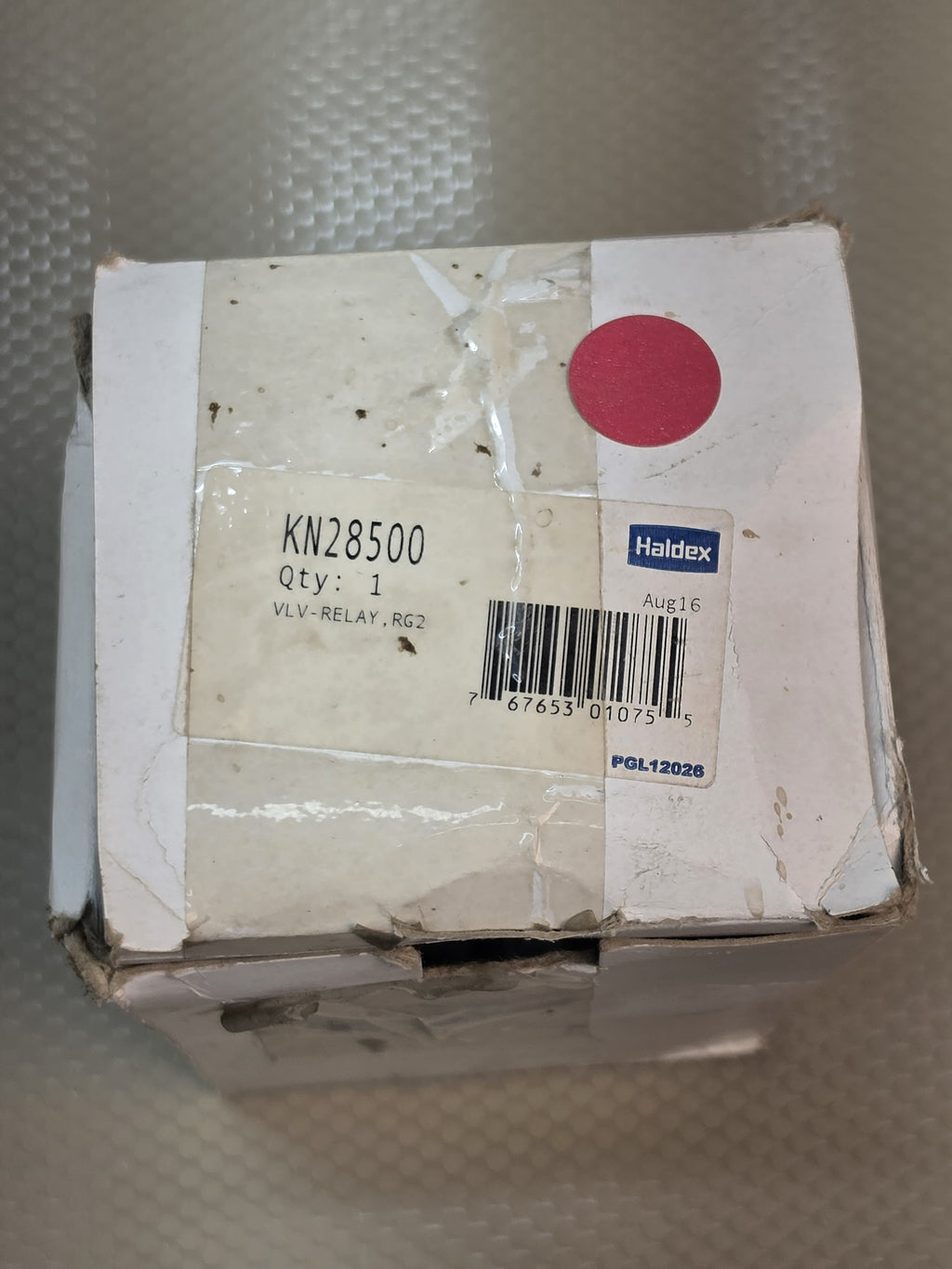 Haldex KN28500 1/4" Port Relay Valve 10PSI 90° Con Air Brake NOS