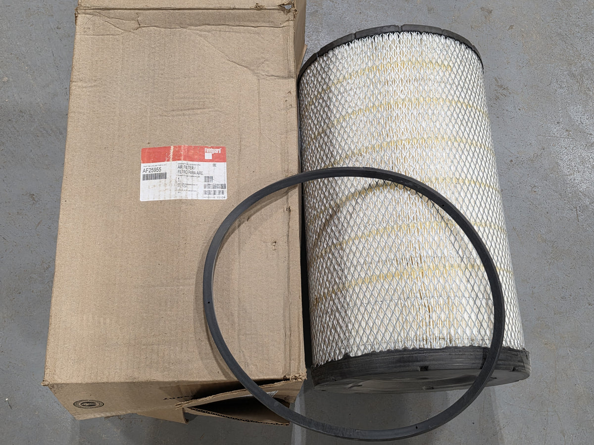 Fleetguard AF25955 Primary Air Filter Element with Gasket Heavy Duty