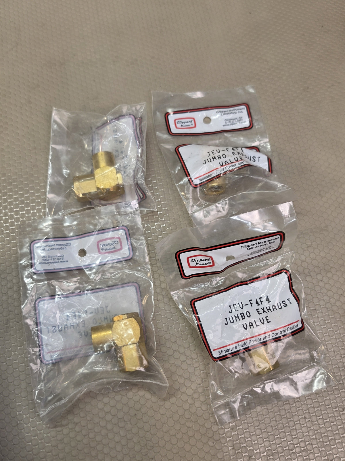 Clippard JEV-F4F4 Jumbo Quick Exhaust Valve 1/4 NPT Brass Pneumatic *Lot of 4*