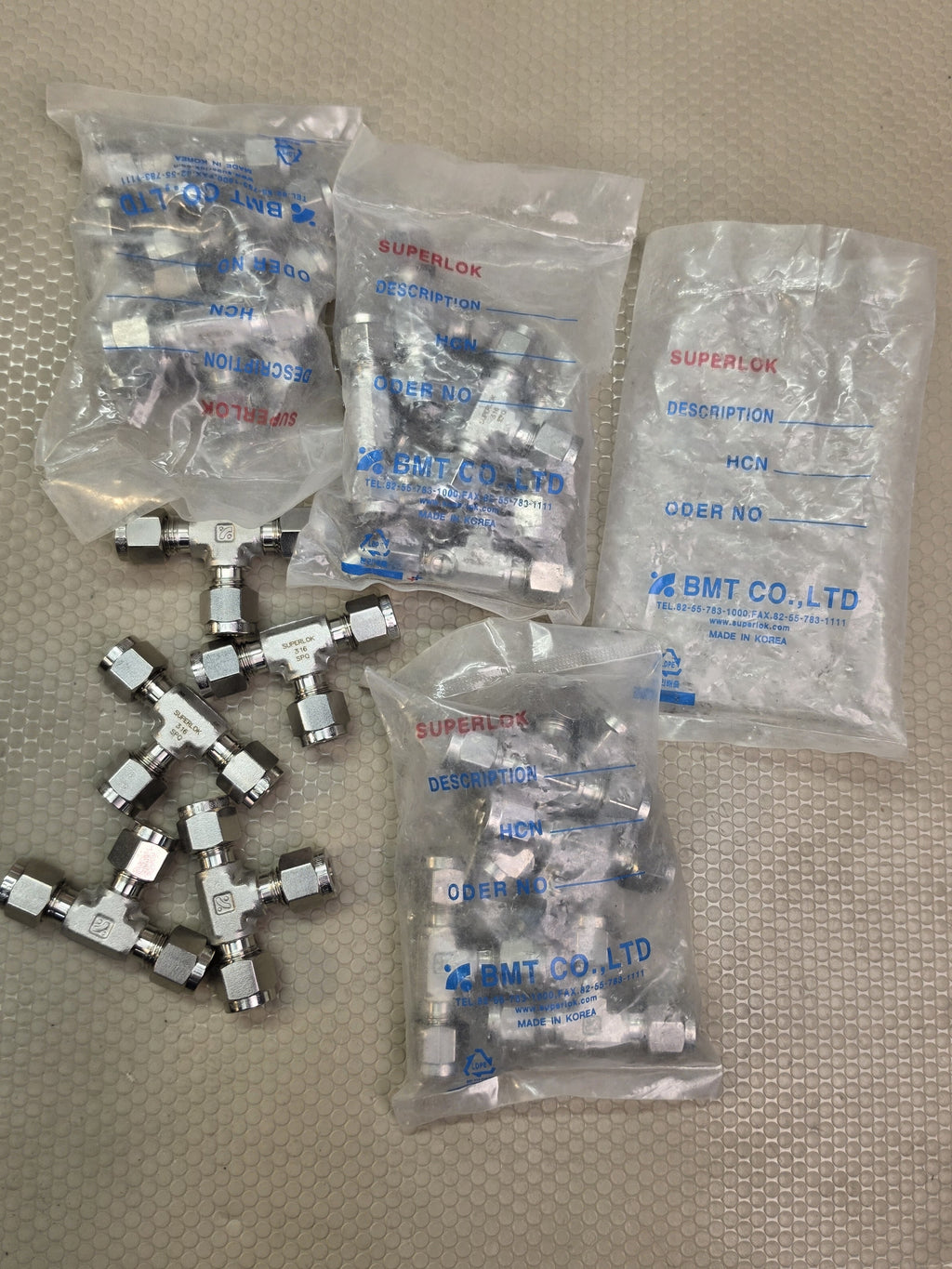 Superlok SUT-4-S316 1/4" SS Tube Union Tee 316 Compression Fittings *Lot of 20*