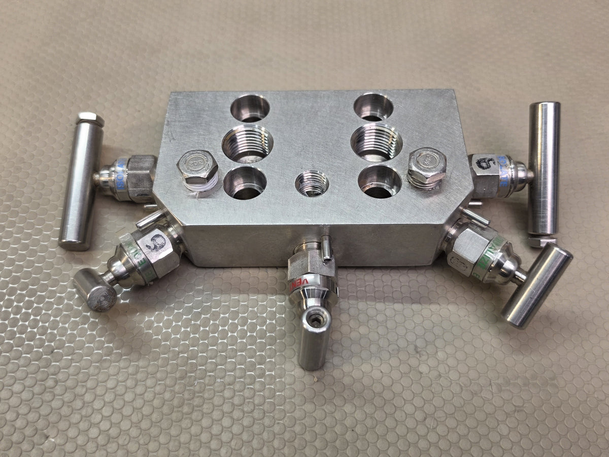 PGI International 105S130W SS 5-Valve Instrument Manifold 6000 PSI 450F