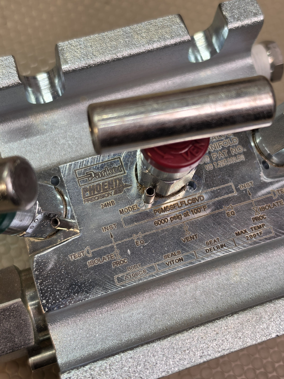 Parker P6M5SFLFLCSVD 5-Valve DP Transmitter Manifold Flange x Flange 6000 PSI