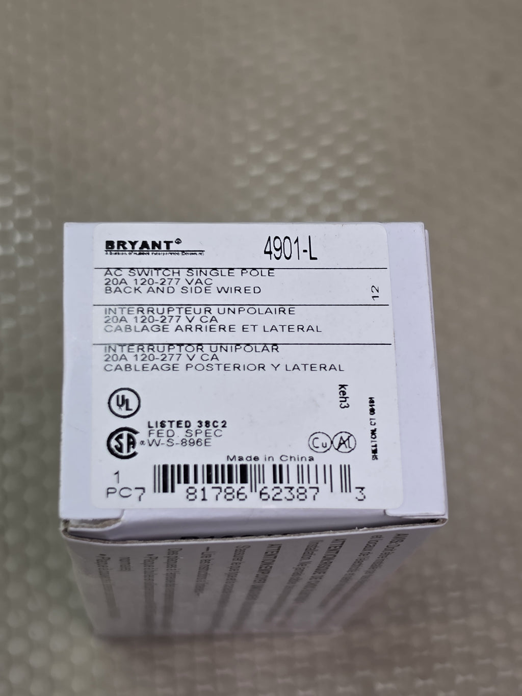 Bryant 4901-L Locking Toggle Wall Switch SP 20A 120/277V Black