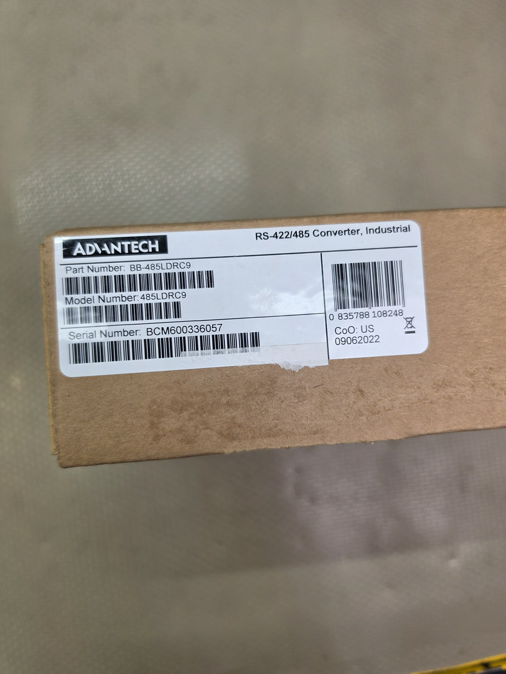 Advantech B+B SmartWorx BB-485LDRC9 Isolated RS-232 to RS-422/485 Converter